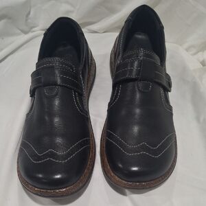 Spring Step Black Loafers with Brogue Detailing